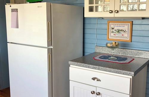 Harpswell Cottage | Thorburn - Experience a classic ME vacation at this beautiful summer cottage