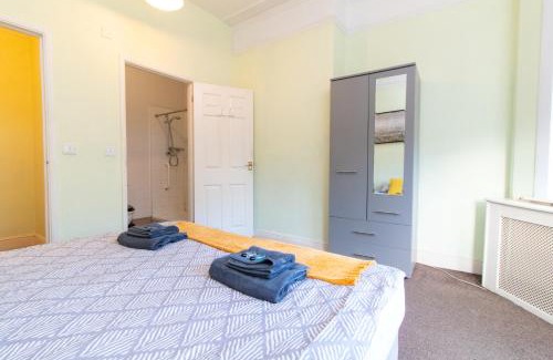 Shirley House | Thornbury Guest House Room 2