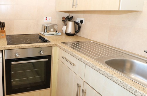 Richmond Cottage | THORNLEA, family friendly, with a garden in Richmond