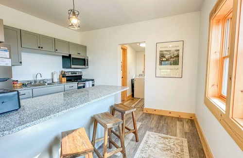 Silver Bay Cottage | Thorson's Cottage - Lake Superior - Silver Bay, MN - Cascade Vacation Rentals
