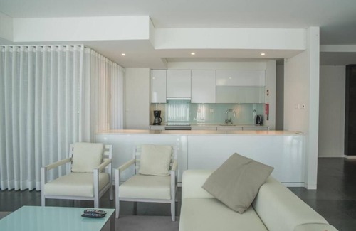 Carvalhal Hotel | Three 1BR Deluxe Condos w/Kitchens & Free Parking, Near Arrábida Natural Park
