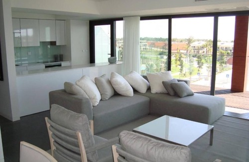 Carvalhal Hotel | Three 1BR Deluxe Condos w/Kitchens & Free Parking, Near Arrábida Natural Park