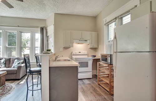 Westside Apartment | Three apartments near Top Golf Midtown. Pet friendly