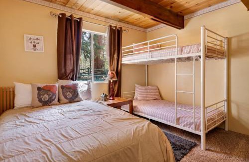 Moonridge House | Three Bears Cabin-1574 by Big Bear Vacations