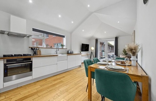Cambridge Apartment | Three-Bed Duplex Apartment