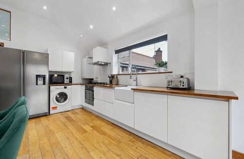 Cambridge Apartment | Three-Bed Duplex Apartment