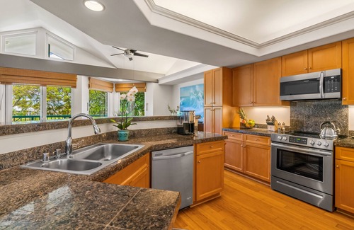 Kaiulani House | Three bed three bath luxurious townhome in gated Princeville community