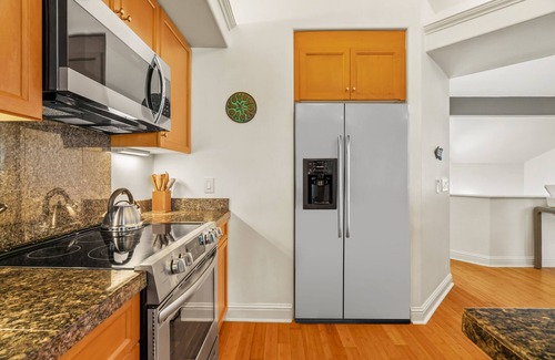 Kaiulani House | Three bed three bath luxurious townhome in gated Princeville community