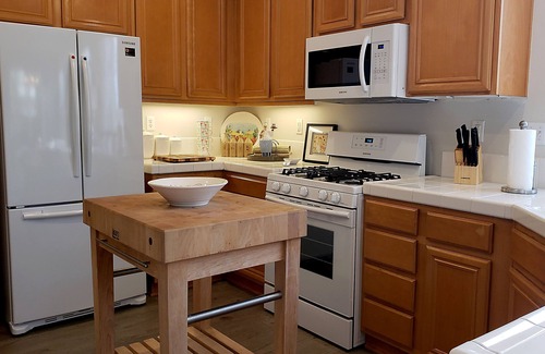 Port Hueneme House | Three bedroom 2.5 Bath Port Hueneme retreat near Beach, Harbor, Naval Base!