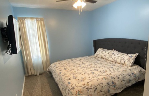 Johns Creek House | Three Bedroom Alpharetta House