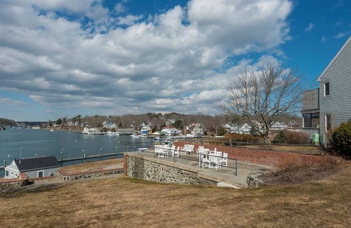 York Harbor House | Three Bedroom Condo on the Water for Rent this Summer and Fall
