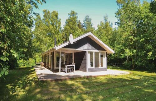 Grenaa House | Three-Bedroom Holiday Home In Grenaa