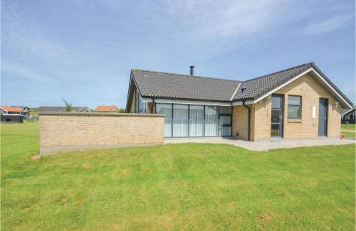 Vinderup House | Three-Bedroom Holiday Home In Vinderup