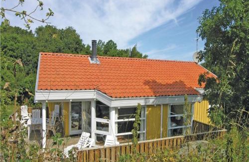 Sandkaas House | Three-Bedroom Holiday Home In Allinge