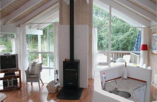 Sandkaas House | Three-Bedroom Holiday Home In Allinge