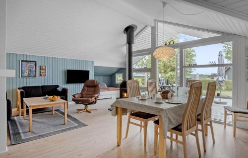 Næs House | Three-Bedroom Holiday Home In Assens