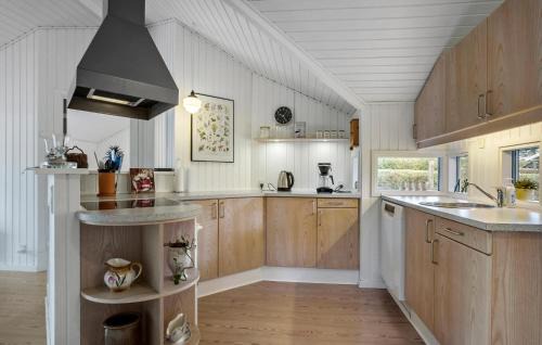 Næs House | Three-Bedroom Holiday Home In Assens