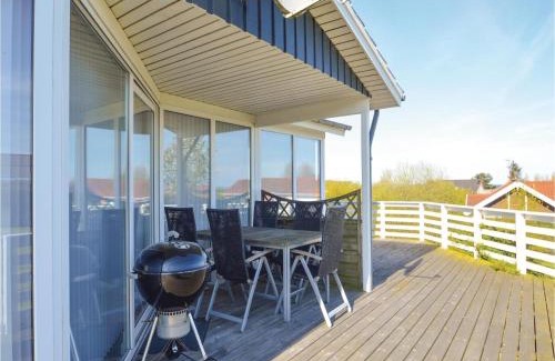 Vikær Strand House | Three-Bedroom Holiday Home In Haderslev