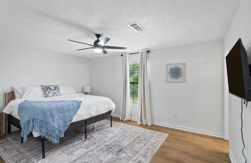 Lake Charles House | Three Bedroom House in Lake Charles