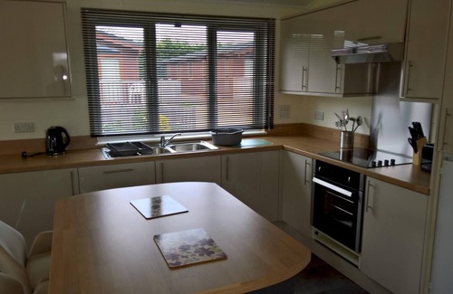 King's Lynn Apartment | Three Bedroom Lodge 10