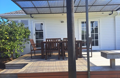 Richmond House | Three Bedroom Plus Sleepout Central Richmond. Close to all Ammenities