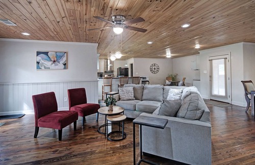 Flowood House | Three Bedroom Waterfront House on the Reservoir