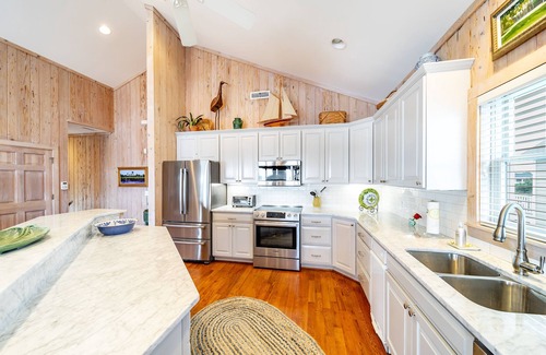 Pawleys Island House | Three Daughters: Oceanfront House in Gated Community w/Pool