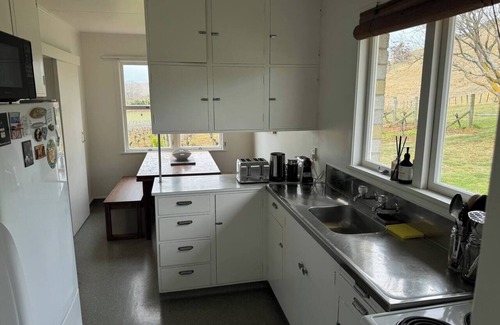 Havelock North House | Three Fifty Cottage - Vineyard Retreat