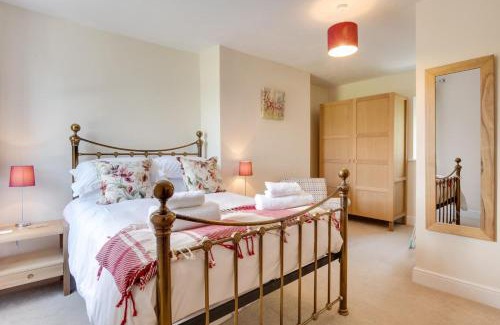 Hawes House | Three Halfway Houses