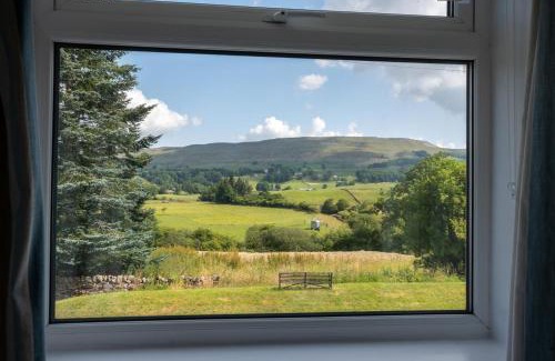 Hawes House | Three Halfway Houses