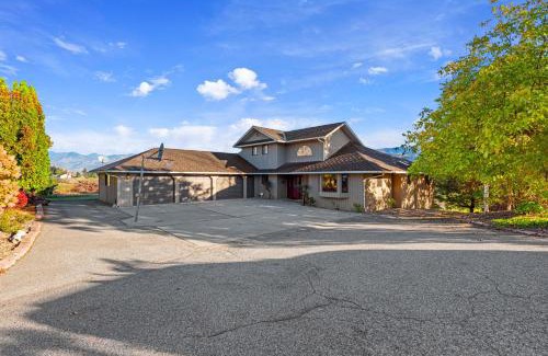 Manson House | Three Lakes Haven - Meredith Lodging