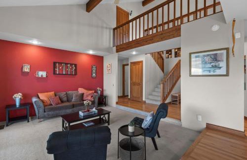 Manson House | Three Lakes Haven - Meredith Lodging