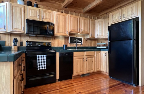 Six Mile Ski Chalet | THREE-LEVEL LAKEFRONT DESIGNER CHALET: ONLY 9 MILES FROM CLEMSON!