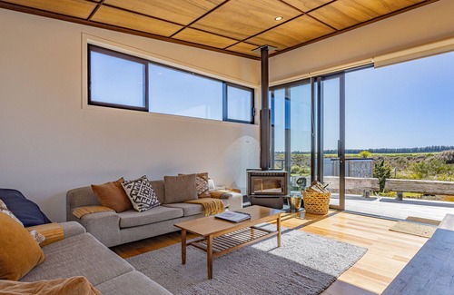 National Park Village House | THREE MOUNTAIN VIEWS - NATIONAL PARK HOLIDAY HOME in National Park