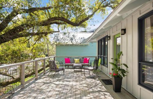East Beach House | Three Oaks Beach Cottage - 2215 Bruce Drive