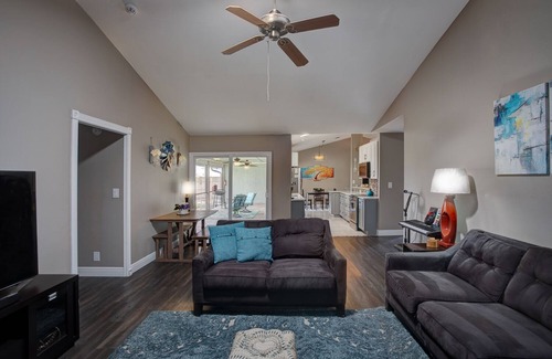 Wellington House | Three Oaks
