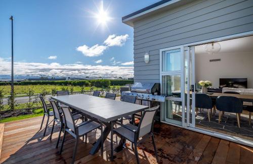 Martinborough Villa | Three on Wilson