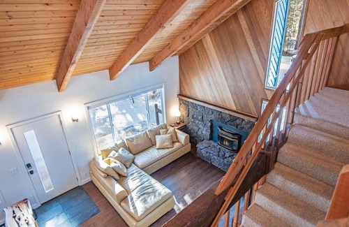 Three Rivers House | Three Rivers Basecamp - Meredith Lodging