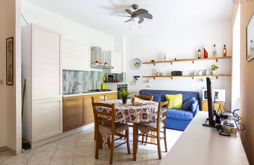 Aregai Apartment | Three-room apartment with communal pool