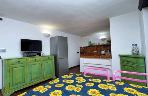 Golfo di Marinella Apartment | Three-room apartment for 5, on the beach