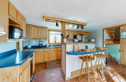 Woodland Park House | Three-story, dog-friendly house with WiFi & private W/D