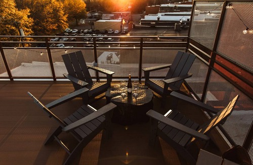 Jonesville Apartment | Three Trails Studio Loft Historic Downtown | Wine Country | Rooftop Deck