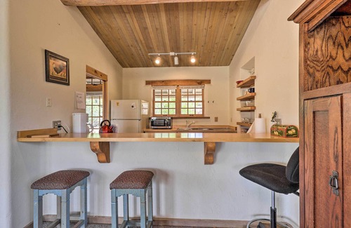 Forest Trails Apartment | Thumb Butte Views + Near Hiking: Prescott Studio