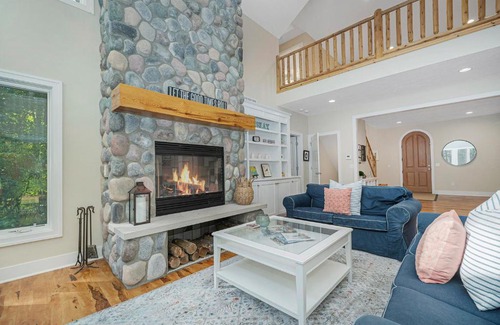 Fennville House | Thunder Road