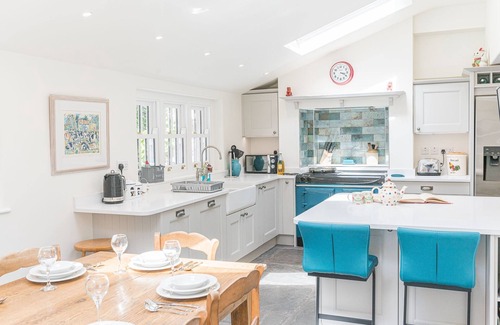 Coniston Apartment | Thwaite Cottage - historic house in Coniston with large garden
