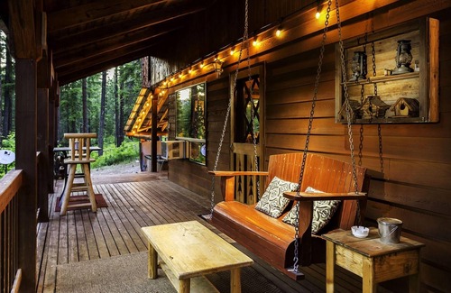 Ardenvoir Cabin | Thyme Out