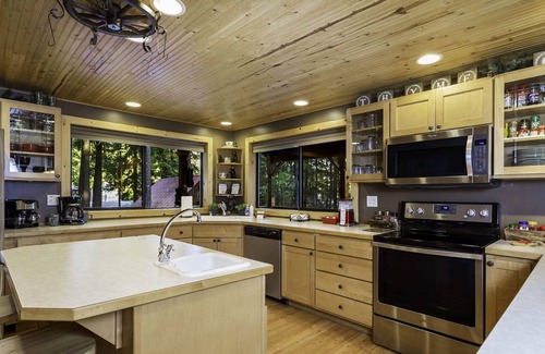 Ardenvoir Cabin | Thyme Out