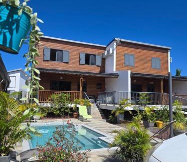 Etang Sale Les Bains House | Ti CAZE RAMSA