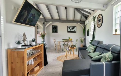 Sainte-Luce House | TI GARDEN et son jacuzzi privé à Ste Luce