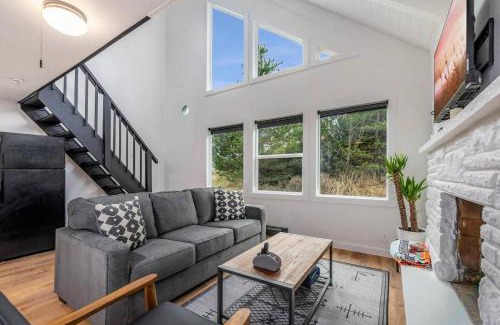 Ocean Shores Ski Chalet | Tidal House #4 - Ocean Shores Chalet